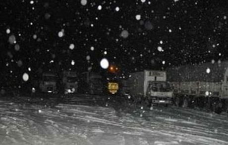 Afyon'da Yüzlerce İnsan Mahsur Kaldı