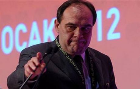 Demirören Borçlardan Vazgeçti...!