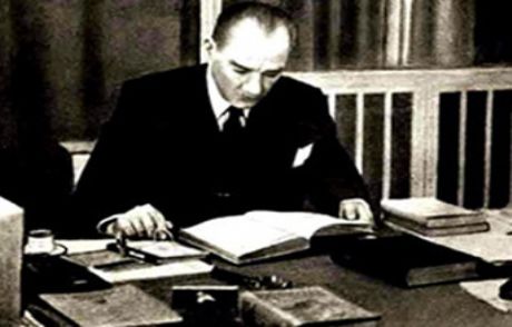 Atatürke Diktatör Benzetmesi