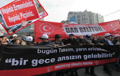 Diaspora 'o Slogana' Çok Kızdı