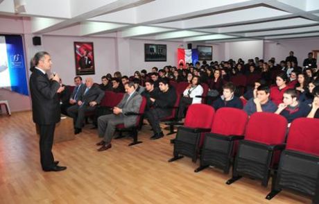 Öğrencilere Ygs Motivasyon Konferansı!