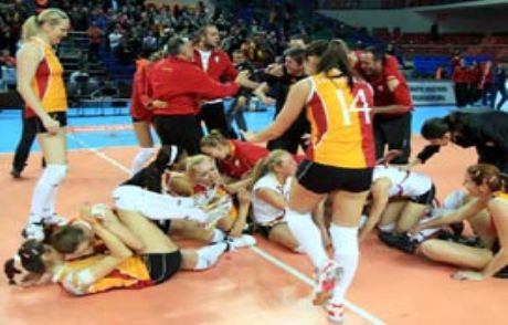Galatasaray Filede Tarih Yazdı!