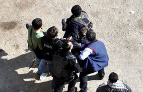 Saldırıya Uğrayan Polis Şehit Oldu