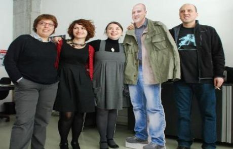 Akademisyen Dostları İle İlk Kez Bir Arada