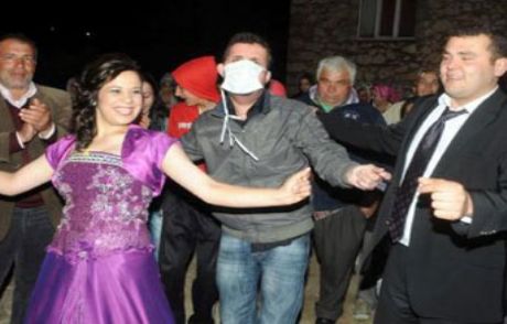 Uğur Acar Taburcu Oldu, Göbek Attı