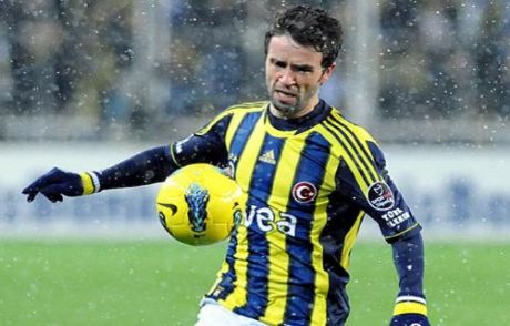 Gökhan Gönül'e 'kocaman' Kesik!