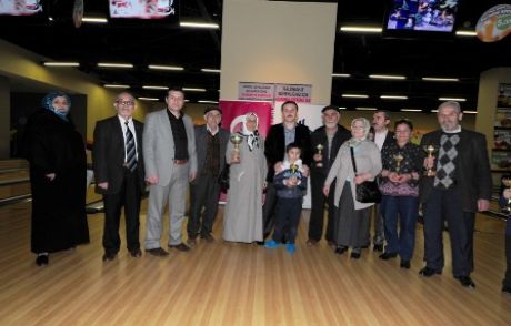 Dedeler Ve Ninelerin Bowling Heyecanı!