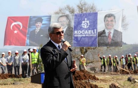 Karaosmanoğlu'ndan Şehidimize Bin Ağaç