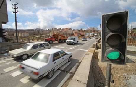 Köprülü Kavşak Çalışması Hızla İlerliyor