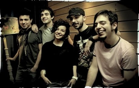 Joytürk Akustik'in İlk Konuğu 'model'