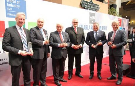 'türkiye Ekonomisi İle Parlayan Bir Yıldız'
