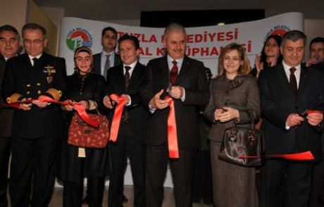 Dijital Kütüphanenin Açılışını Bakan Yıldırım Yaptı