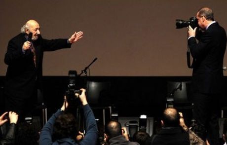 Erdoğan'dan Ara Güler'e Jest