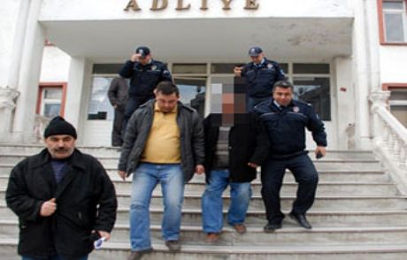 4 Yaşındaki Çocuğa Taciz!