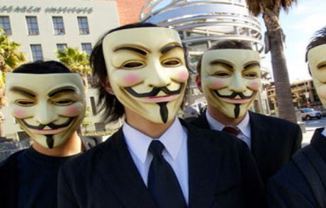 Anonymous Başbakanlığa Saldırdı