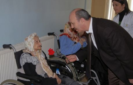 Yaşlılar Da Unutulmadı