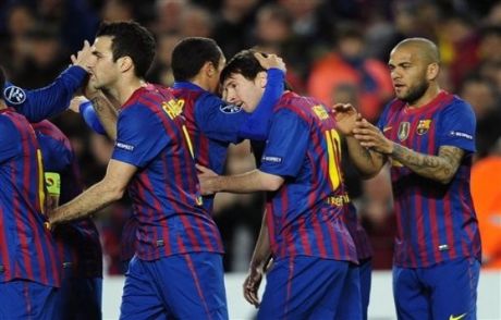 Messi Leverkusen'i Topa Tuttu
