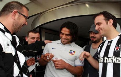 Falcao, İnönü'de Üçlü Çektirecek!