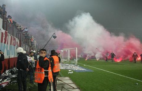 Avni Aker'de Tatsız Olay!