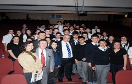 Türker 'hak Ve Özgürlükler' Panelinde Konuştu