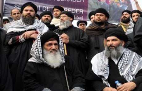 Aczmendiler 28 Şubat İçin Oturma Eyleminde!
