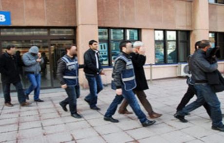 Uyuşturucudan 11 Kişiye Tutuklama