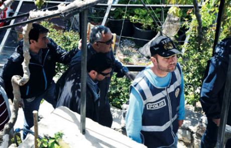 Özkasnak'a Sorulan 3 Gazeteci