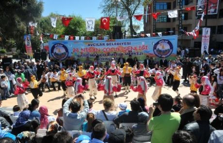 Avcılarda 23 Nisan Coşkusu
