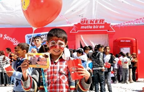 135 Bin Çocuk 23 Nisan'ı Ülker'le Kutladı