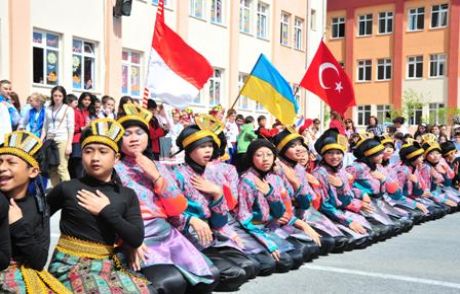 'çocuk Festivali'nden Renkli Görüntüler