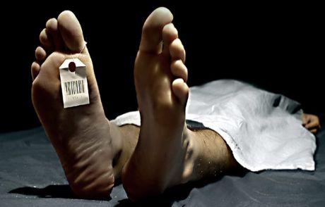 Alanya'da Yaşlı Adam Kendini Astı!