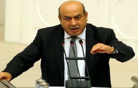 'bayrakla, Dille, Problemimiz Yok'