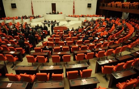 Haberal Düzenlemesi Meclis'ten Geçti