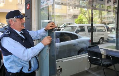 Kadıköyde Oto Galeriler Kapatılıyor