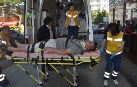 İki Ayrı Kazada 4 Kişi Yaralandı!