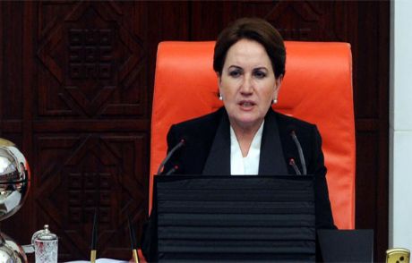 Akşener'in Komutana Başörtü Uyarısı