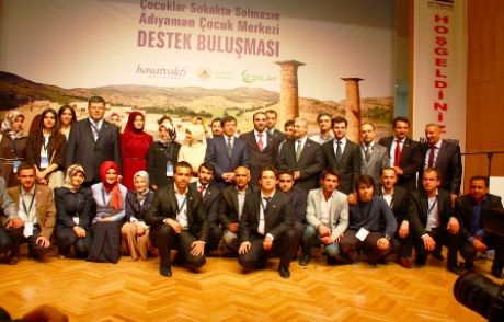 Çocuk Merkezi Destek Buluşması'na Katıldı