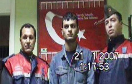 Gül O Müdürün Tayinini Engelledi
