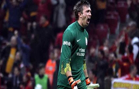 Chelsea'den Muslera İçin Çılgın Teklif