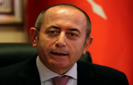'insanlıktan Nasibini Alamamıştır'