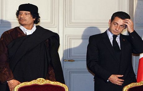 Yardım İddiası Sarkozy'yi Çıldırttı