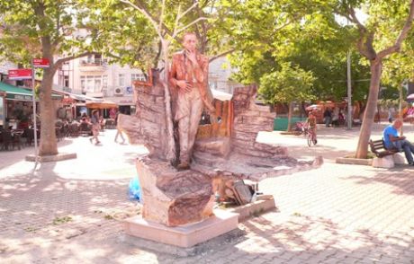 Saik Faik'in Anısı Burgazada'da Yaşayacak