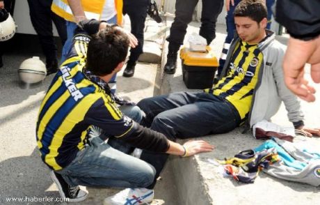 Mosturoğlu'nun Oğlu Bıçaklandı