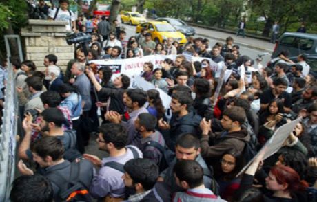 Marmara Üniversitesi Karıştı..!!!