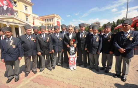 Kocaoğlu'ndan 19 Mayıs Yorumu:'içim Acıdı'