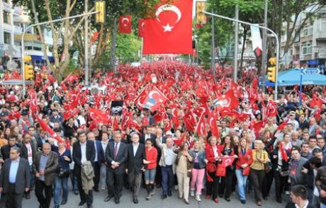 Kadıköy'de Yüz Binler Yürüdü...