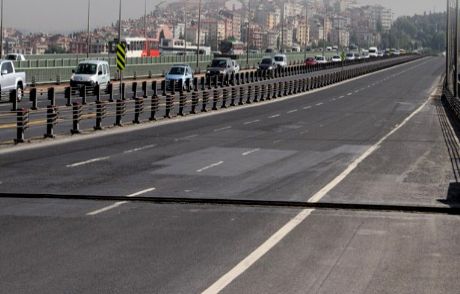 Haliç Köprüsü Trafiğe Kapatıldı