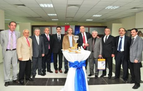 Padişahların Bilinmeyen Şair Yüzleri