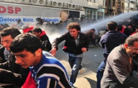 Polise Biber Gni Silah Geliyor