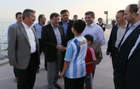 Şeker, Gebzelileri Sahilde Dinledi